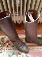Antique boots