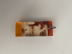 Retro tobacconist, key ring with nude pictures