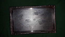 Régi lemezárugyár fém lemez aranyozott fém tálca dísz kínáló MESEAUTÓK 37 x 23 cm a képek szerint