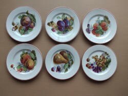 Small plates depicting fruits