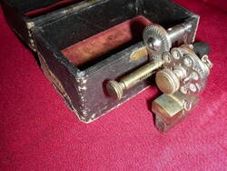 Antik órásszerszám "Bügelfresmaschine"