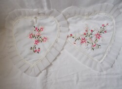 Embroidered tablecloth 2pcs