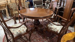 Antique style expandable dining table / conference table with 4 upholstered armchairs
