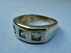 Very elegant art deco style silver ring with white stones