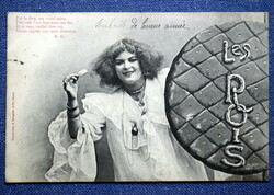Antik  humoros fotó képeslap - hölgy