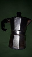 Retro metal gas-heated coffee maker with lid and vinyl handle for 4 people 