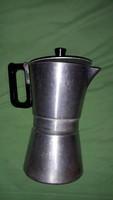 Retro metal gas-heated coffee maker with lid and vinyl handle for 6 people 
