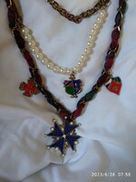 Vintage angol nyaklánc tűzzománc szerű medálokkal királyi katonai zsuzsukkal