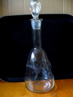 Art Nouveau stylized cluster of grapes 1 liter bottle, offering, decanter