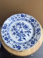 Meissen onion pattern porcelain plates a48