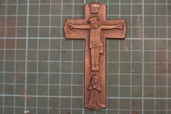 Small bronze cross 10