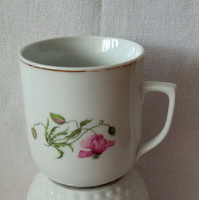 Mug with poppy flowers
