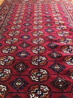 Tekke, kézi csomózású, gyapjú perzsa szőnyeg, 208x127 cm, szép állapotú, de egyik végén kissé sérült