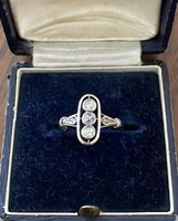 Old 14 carat gold, art deco ring with diamonds!