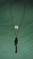 Fashionable black stone and chain pendant metal chain 80 cm long neck blue according to the pictures size 3