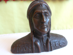 Dante bronz mellszobor
