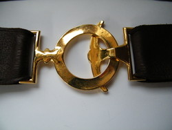 Vintage gilded buckle leather belt