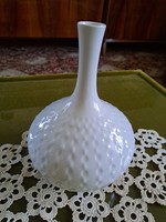 White glossy glazed Meissen porcelain vase with a pot belly, designed by ludwig zepner