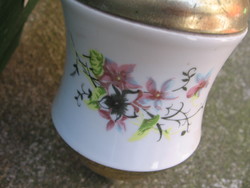Ibolyás porcelán és réz színű csillár