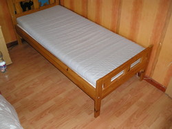 Children's bed - 160 x 70 cm.