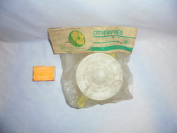Retro "CITROMPRÉS", citromfacsaró bontatlan csomagolásban - műanyag, két részes, prés + tartály