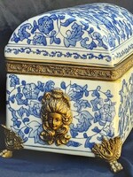 Neundorf porcelán.Fedeles doboz.Kézzel festett