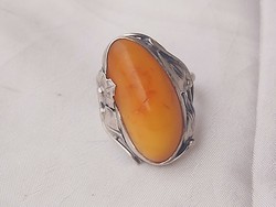 Polish silver ring with amber