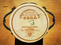 Molnár and Moser box