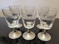 Glass glasses with metal bases