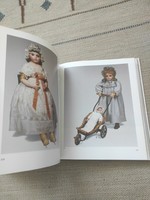 Baba gyűjtemény könyv - Traumwelt der Puppen - játék, babaház témájú szakirodalom