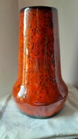 This vase is a real beauty, a retro collector's item from the 60s, 28 cm high, flawless.