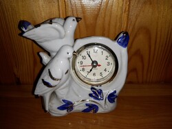 Faulty porcelain clock, table clock with bird element