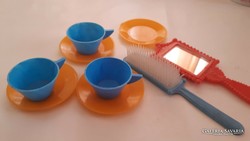 Retro plastic toys for doll house coffee cups