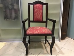 Antique throne chair