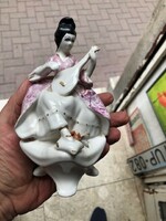 Japán porcelán szobor, hibátlan régi alkotás, 15 cm-es.