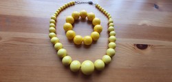 Yellow necklace + bracelet