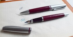 Ballpoint pen and fountain pen set with 2 elegant burgundy leather covers