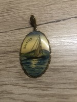 Retro balaton pendant with a picture of a sailboat.
