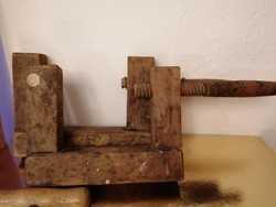 Antique parallel fasteners