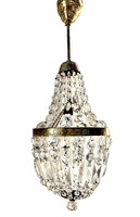 Ampoule-shaped crystal chandelier