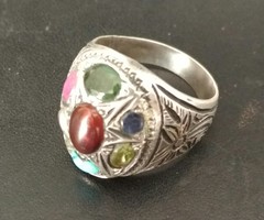 Engraved design, beautiful silver ring with real gemstones
