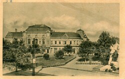 285 --- Futott képeslap  Nyíregyháza, Kossuth tér