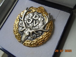 Djv deutscher jagdverband 50 gold-silver badge of the German hunting association in a jewel box