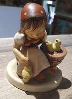 Hummel Goebel figura "Chick girl"