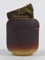 1N826 Régi jelzett barna kerámia fedeles bonbonier