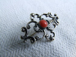 Silver brooch with occupied coral (210813)