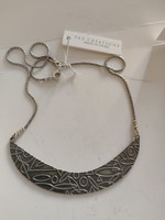 Israeli silver necklace-necklace with blue pattern decorated element