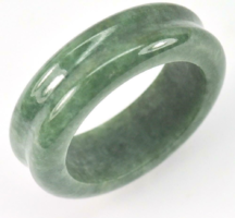 Real, 100% product. Arabic-style pastel green Thai jade ring 30.00 ct (inner diameter: 17.8 mm): 6000,-