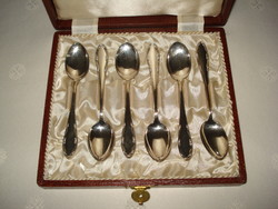 Beautiful silver teaspoon set in original box.