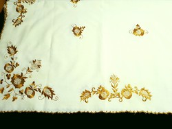 Fényes arany fonallal hímzett régi nagy terítő 210 x 120 cm Úri hímzés
